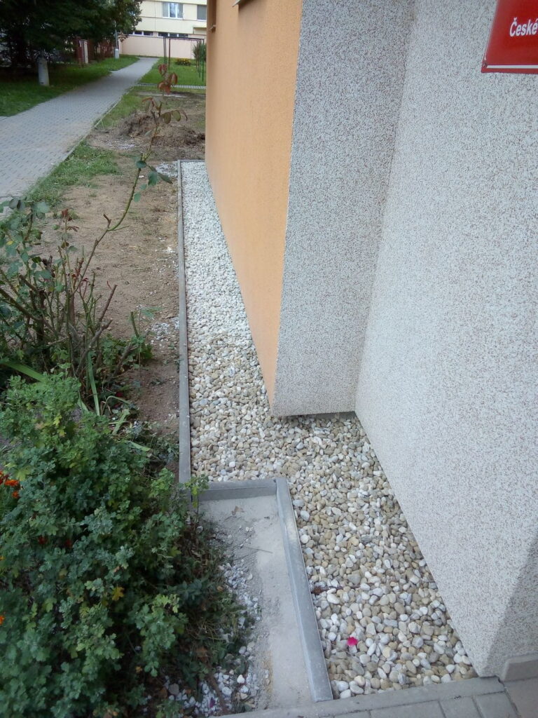 04 Okapovy Chodnik 02