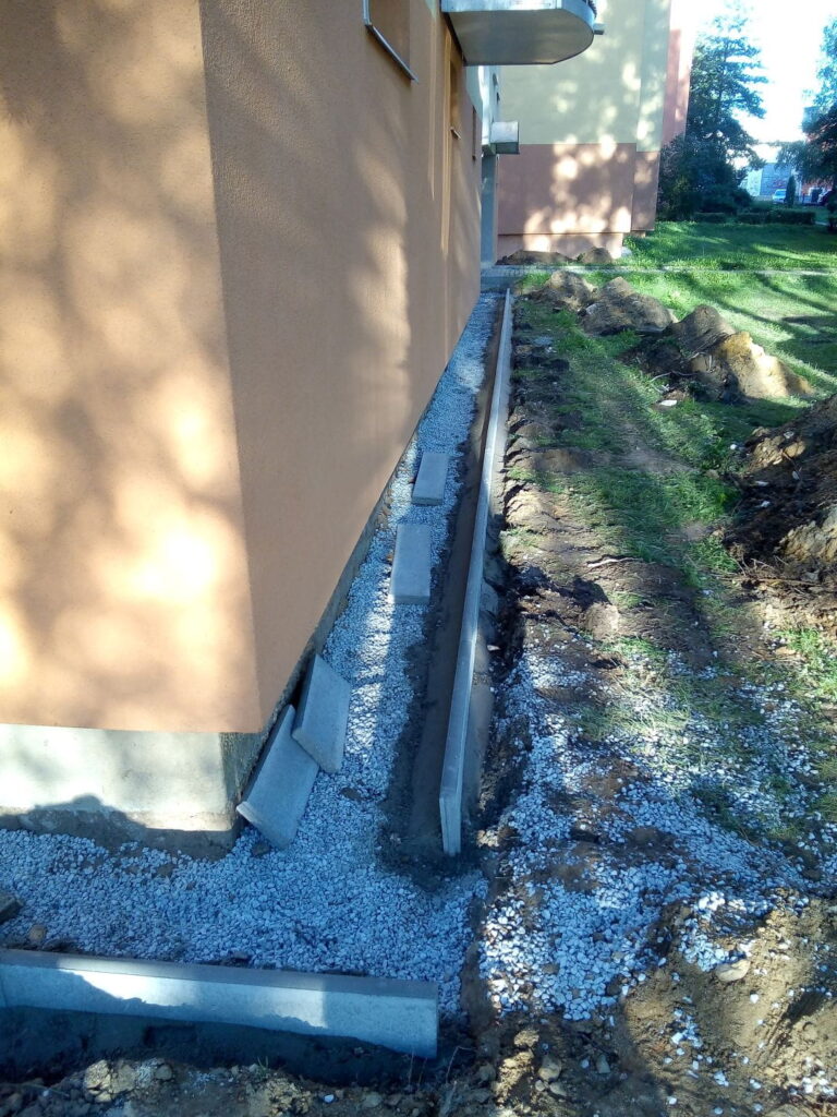 04 Okapovy Chodnik 05