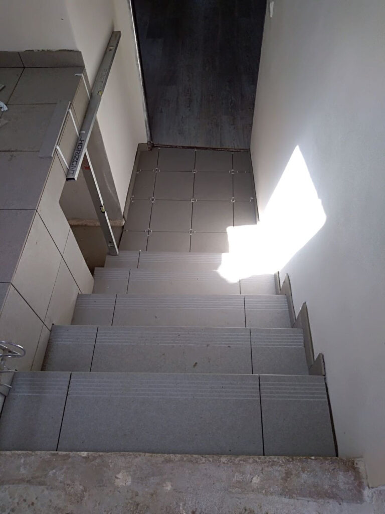 08 Obklad Schodiste 04