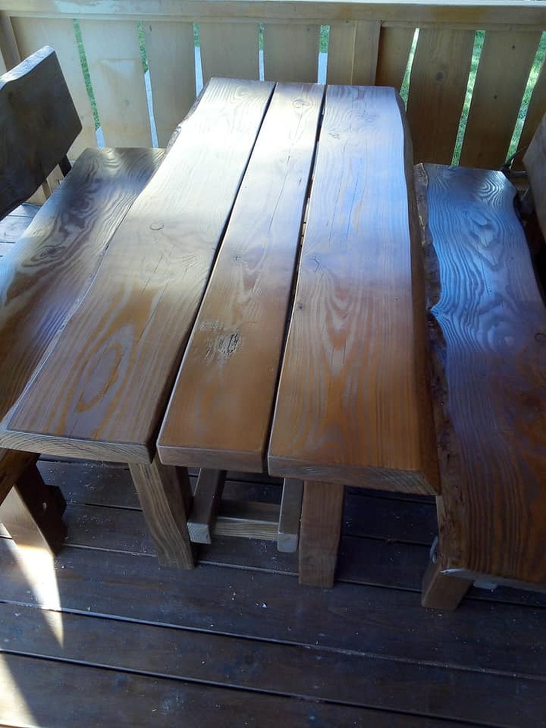 12 Masivni Nabytek 01