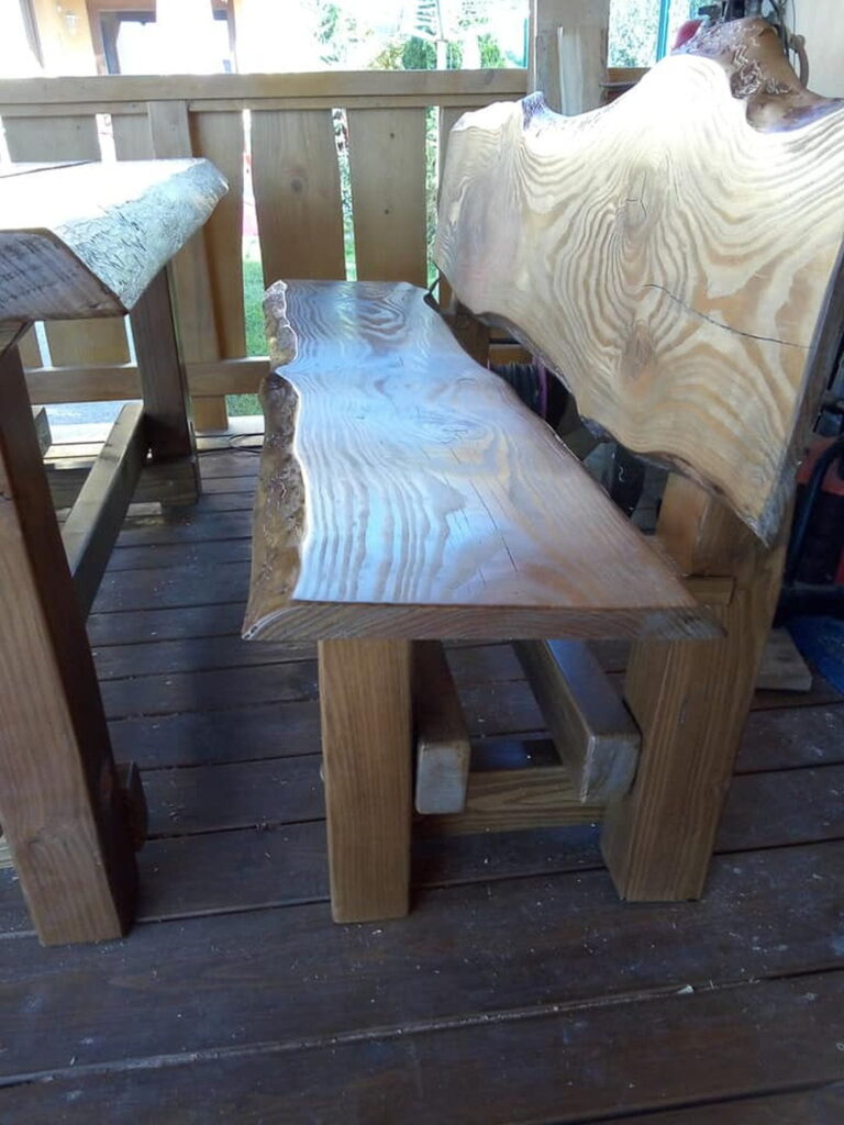 12 Masivni Nabytek 02