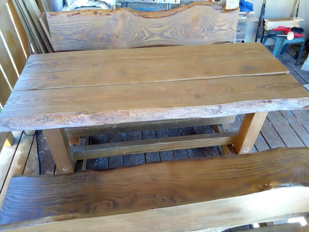 12 Masivni Nabytek 03