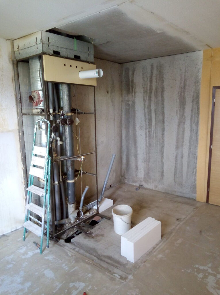 21 Rekonstrukce Panelakoveho Bytu 01